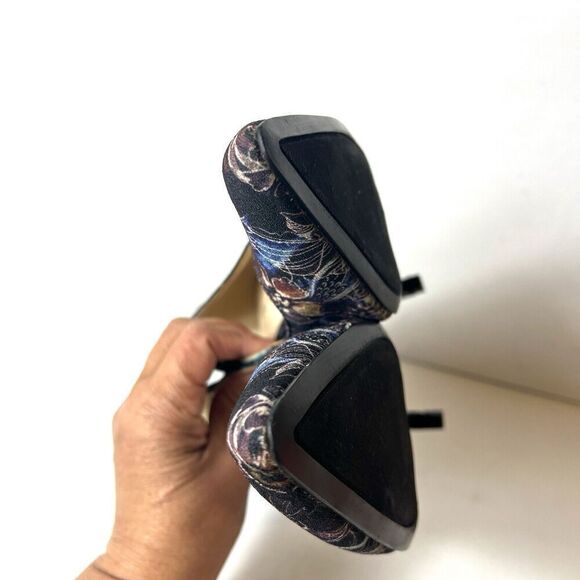 Nine West Women 7M Classic Floral Fabric Pump Stiletto Heels Pointed Toe Slip On - Picture 7 of 12